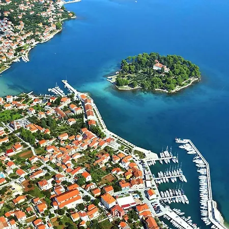 펜션 Holiday Vile Dalmacija Preko Cin05006 Cyi Sestrunj