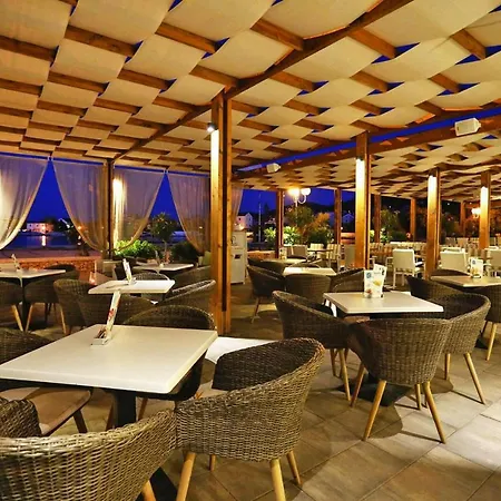 Holiday Vile Dalmacija Preko Cin05006 Cyi بيت للعطل *