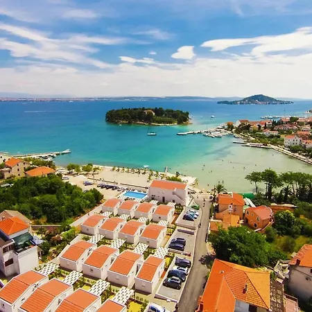 Casa de Férias Holiday Vile Dalmacija Preko Cin05006 Cyi